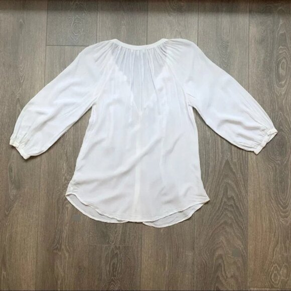 Aritzia Babaton Blouse 3/4 Length Bishop Sleeve Button Flowy White Size XS - Picture 13 of 13